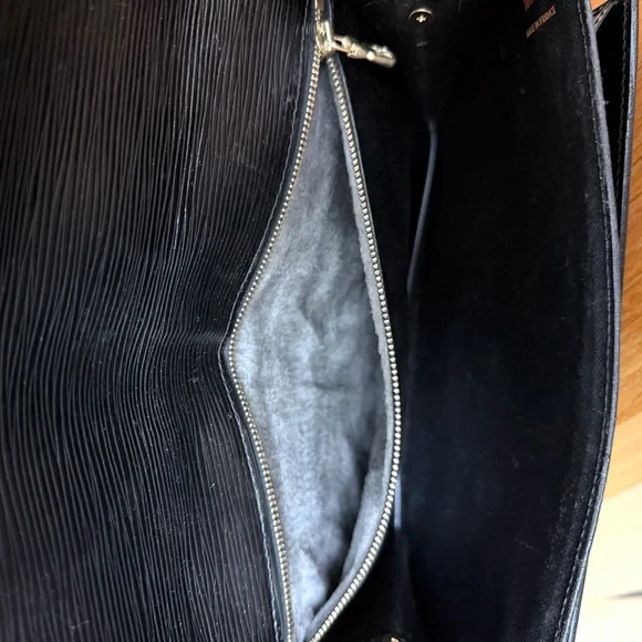 Louis Vuitton Authentic Vintage Custom Epi Sellier Clutch /Shoulder Bag - Picture 13 of 14